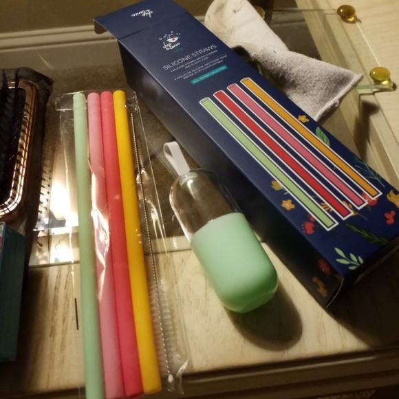 Bundle of Goodies - Never Used! Send me an offer - Picture 2 of 4